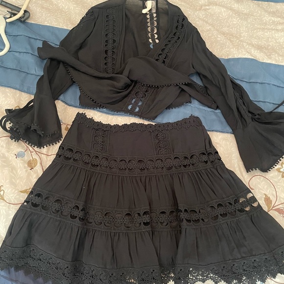 Skirt Set - Picture 2 of 2